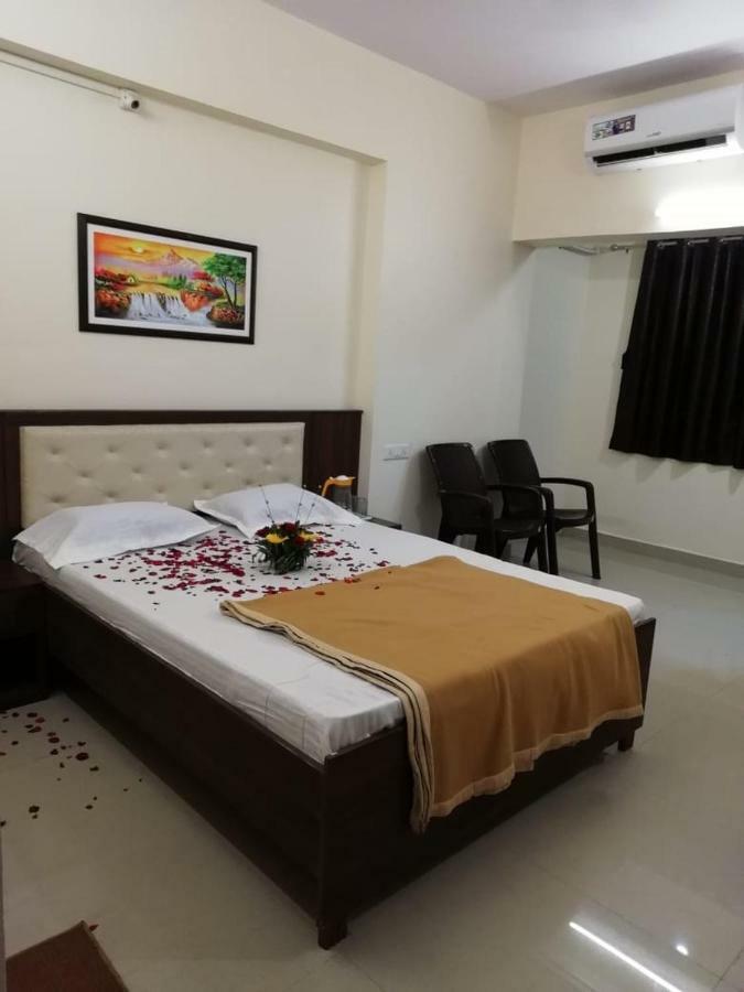 Maharaja Family Guest House لونافالا المظهر الخارجي الصورة